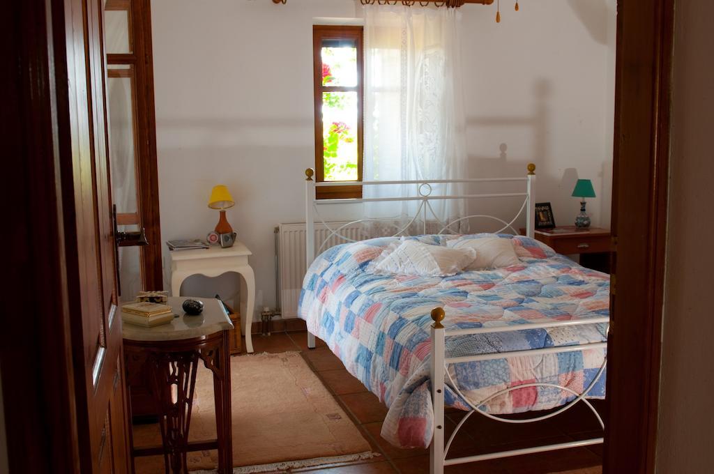 Elise Cottage Vathí Room photo